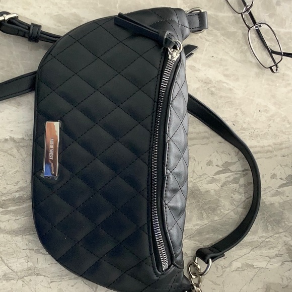 Pouch - Picture 7 of 9